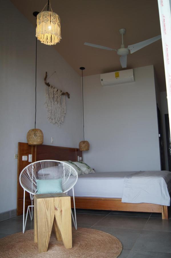 Alive Beach House Transito エクステリア 写真
